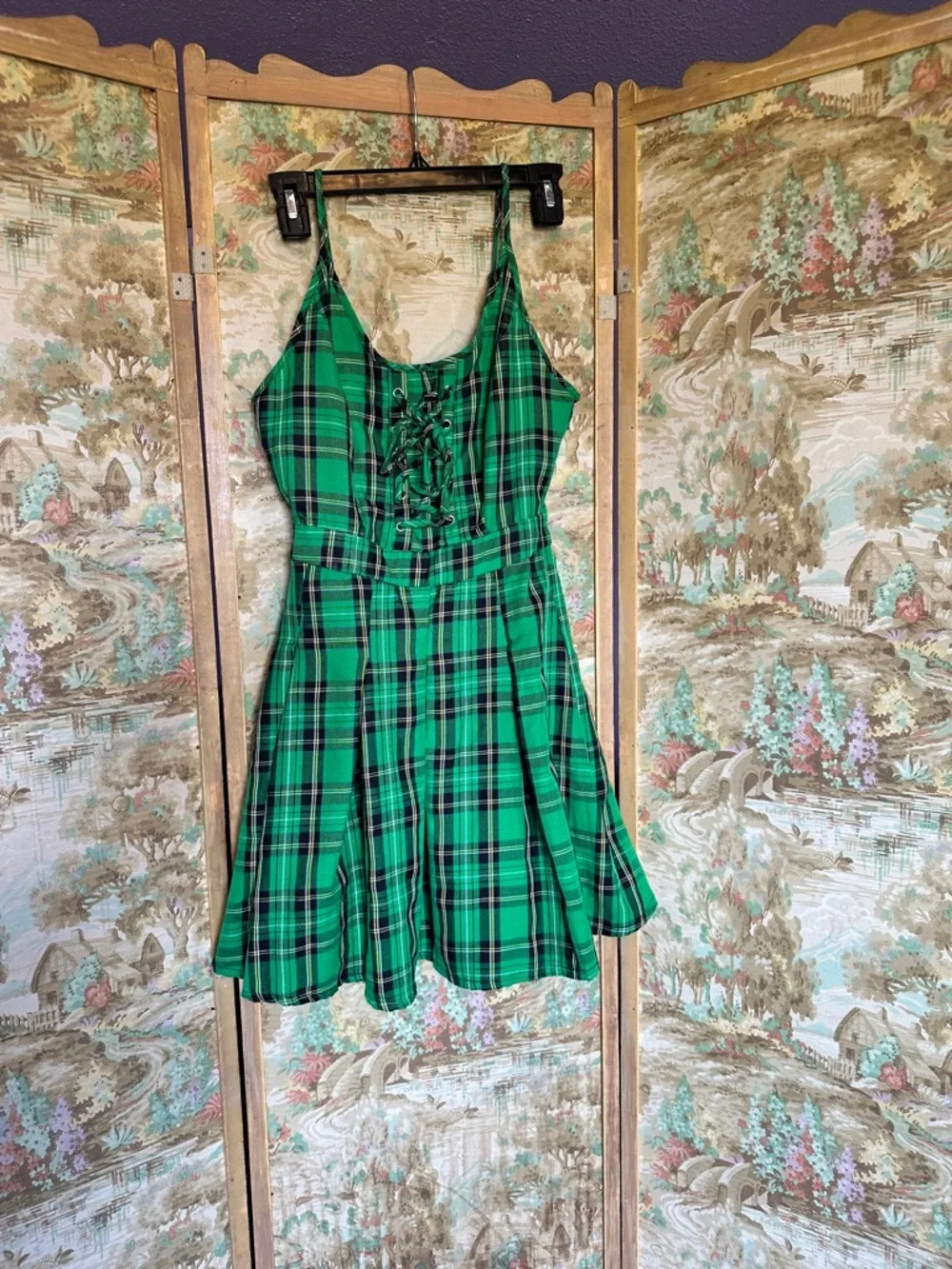 Hot Topic green lace up tartan dress with pockets - Picture 6 of 7